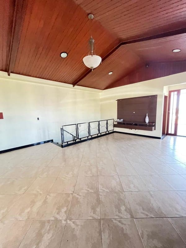 Aluga-se Sobrado Luxuoso – Núcleo Bandeirante - Foto 5