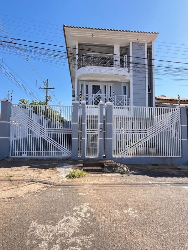 Aluga-se Sobrado Luxuoso – Núcleo Bandeirante